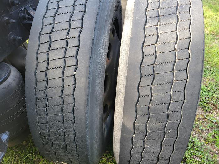 Used 2023 Peterbilt 389