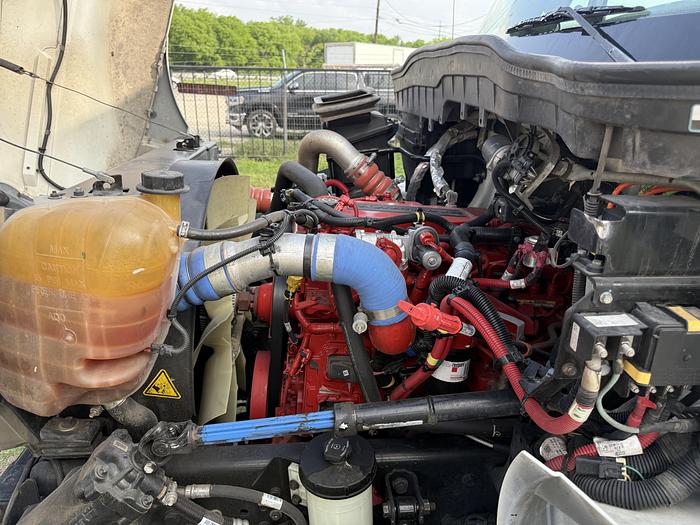 Used 2019 International 4300