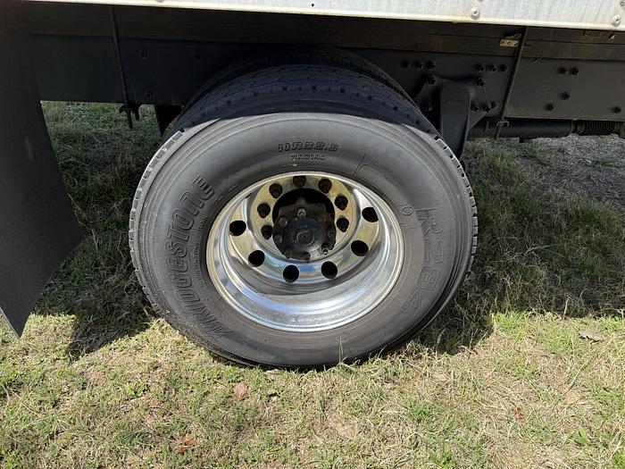 Used 2019 Freightliner 26' M2