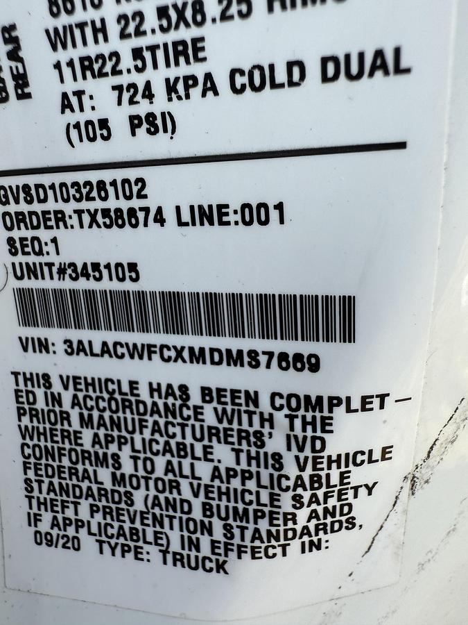 Used 2021 Freightliner 26' M2