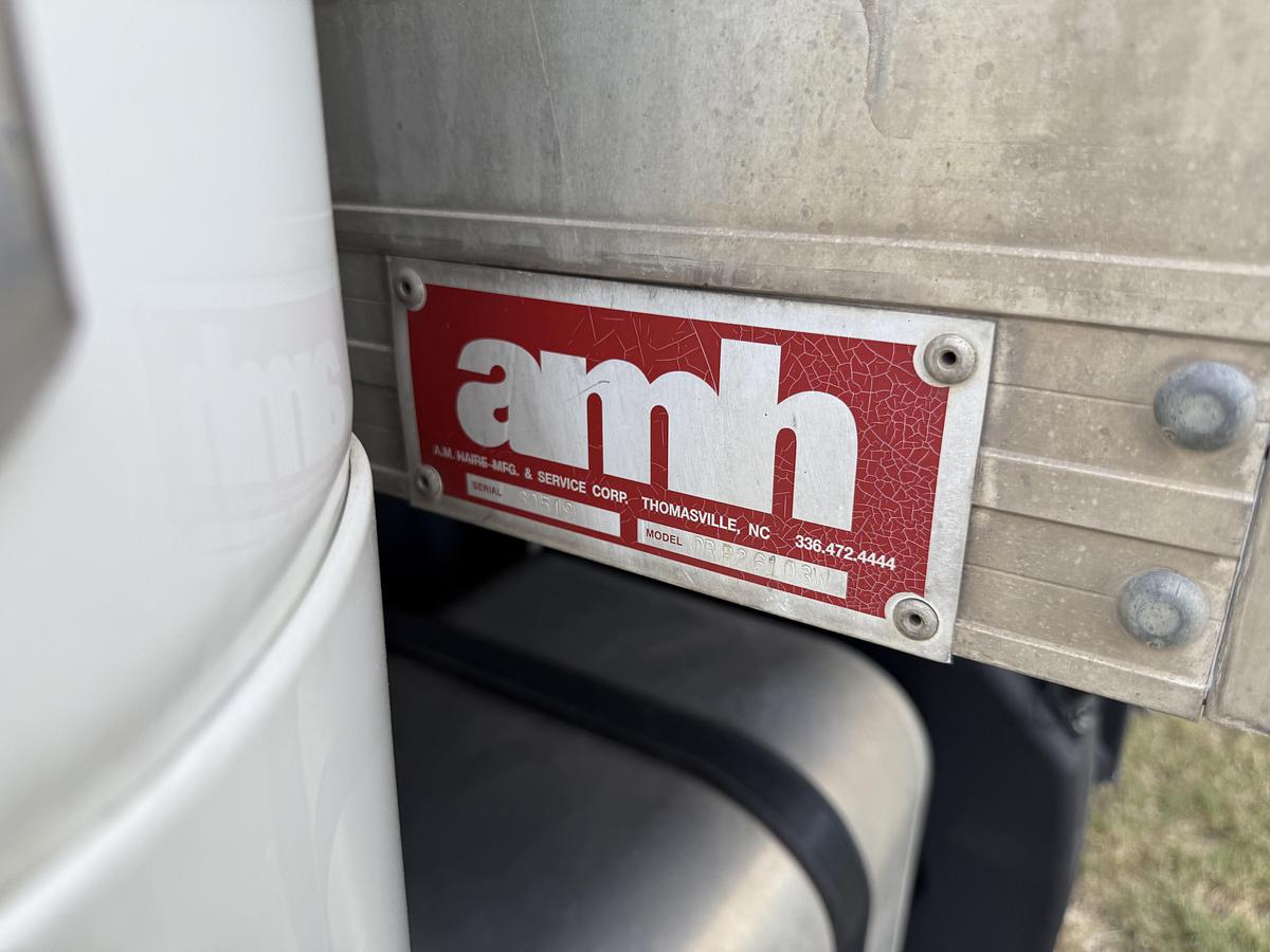 Used 2020 Freightliner M2 106