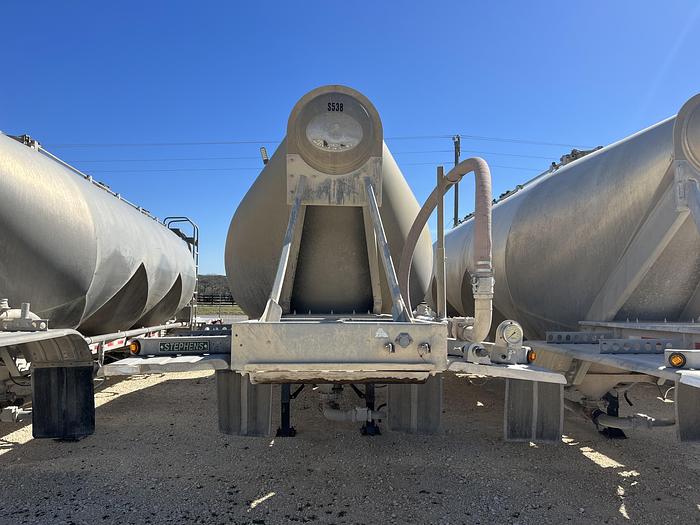 Used 2016 Stephens Pneumatic Trailer