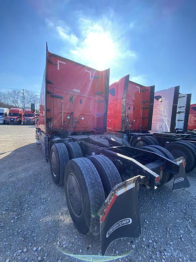 Used 2021 Freightliner PT126