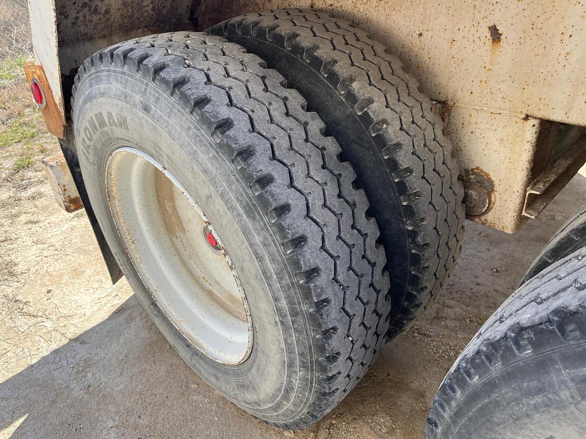 Used 2011 Dragon Vac Tank Trailers