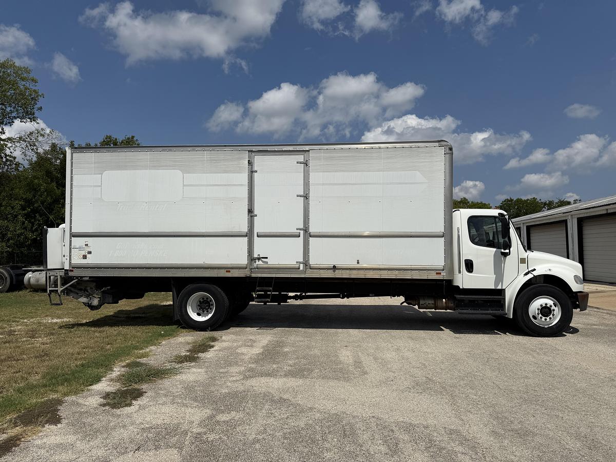 Used 2020 Freightliner M2 106