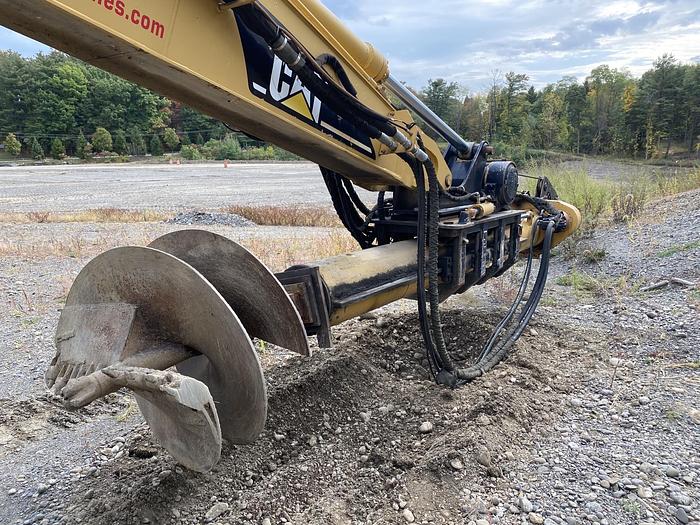 Used HTFB-60 LoDril mounted on a CAT 325BL