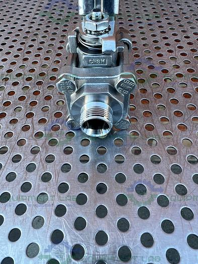 Used Hylok  S02BH-8T Ball Valve w/ 3/4" Threaded Fitting