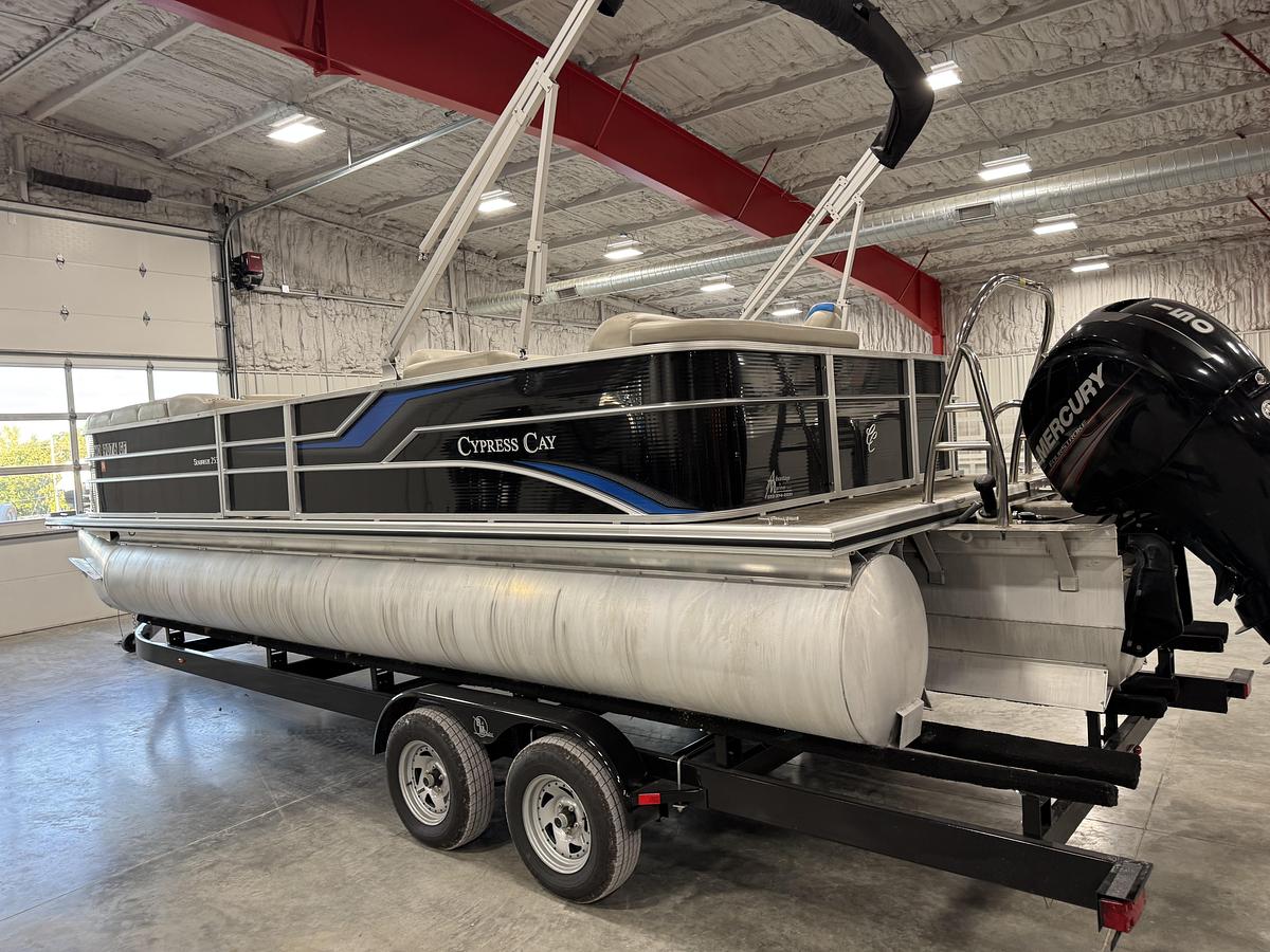 Used 2017 Cypress Cay 253 Seabreeze