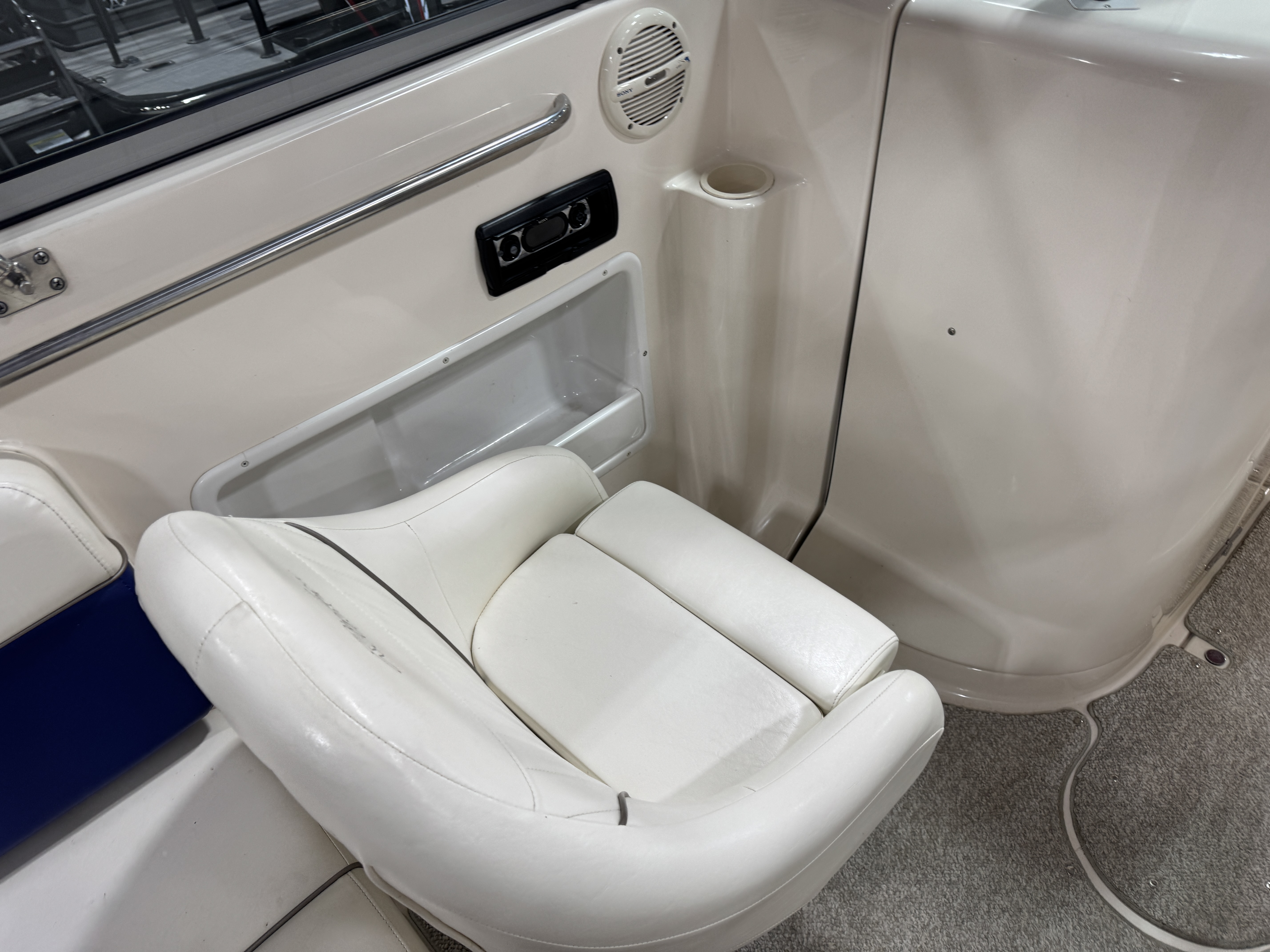 Used 2004 Rinker 262 BR