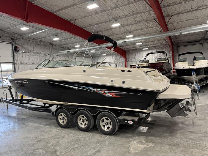 Used 2005 Rinker 282 BR