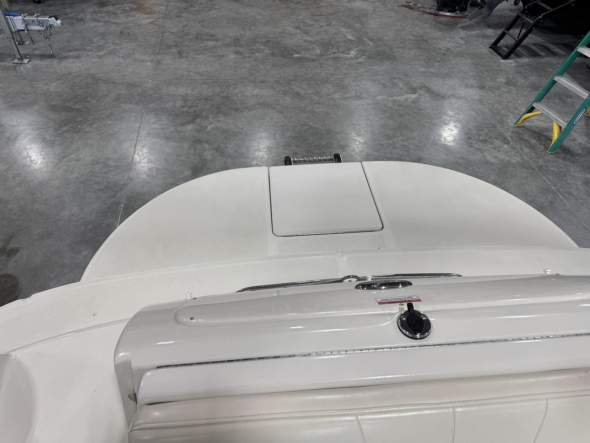 Used 2008 Sea Ray 240 Sundeck