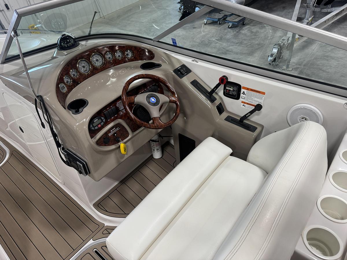 Used 2004 Four Winns 280 Horizon