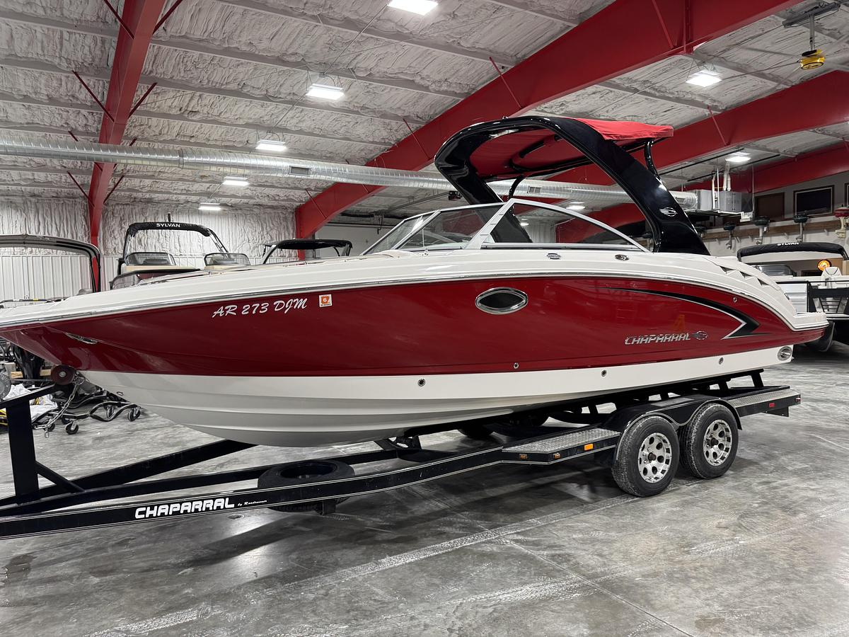 Used 2009 Chaparral 264 Sunesta