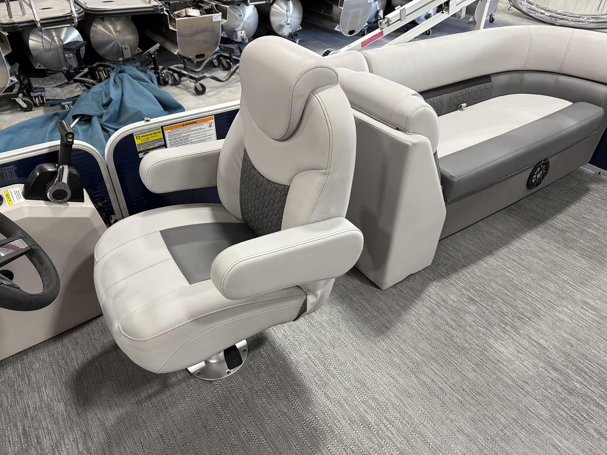 Used 2023 Sweetwater 2286