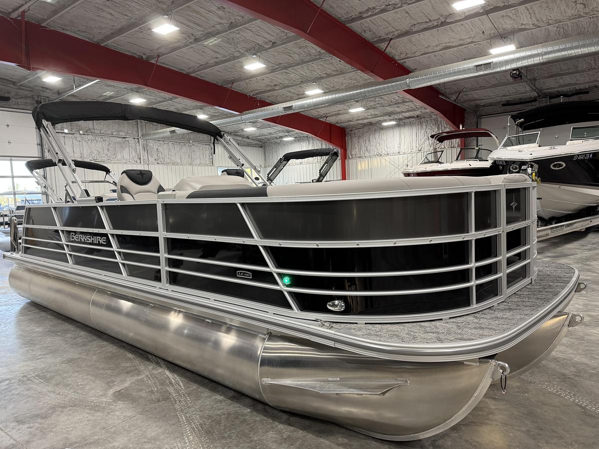 2026 Berkshire 24 UL LE