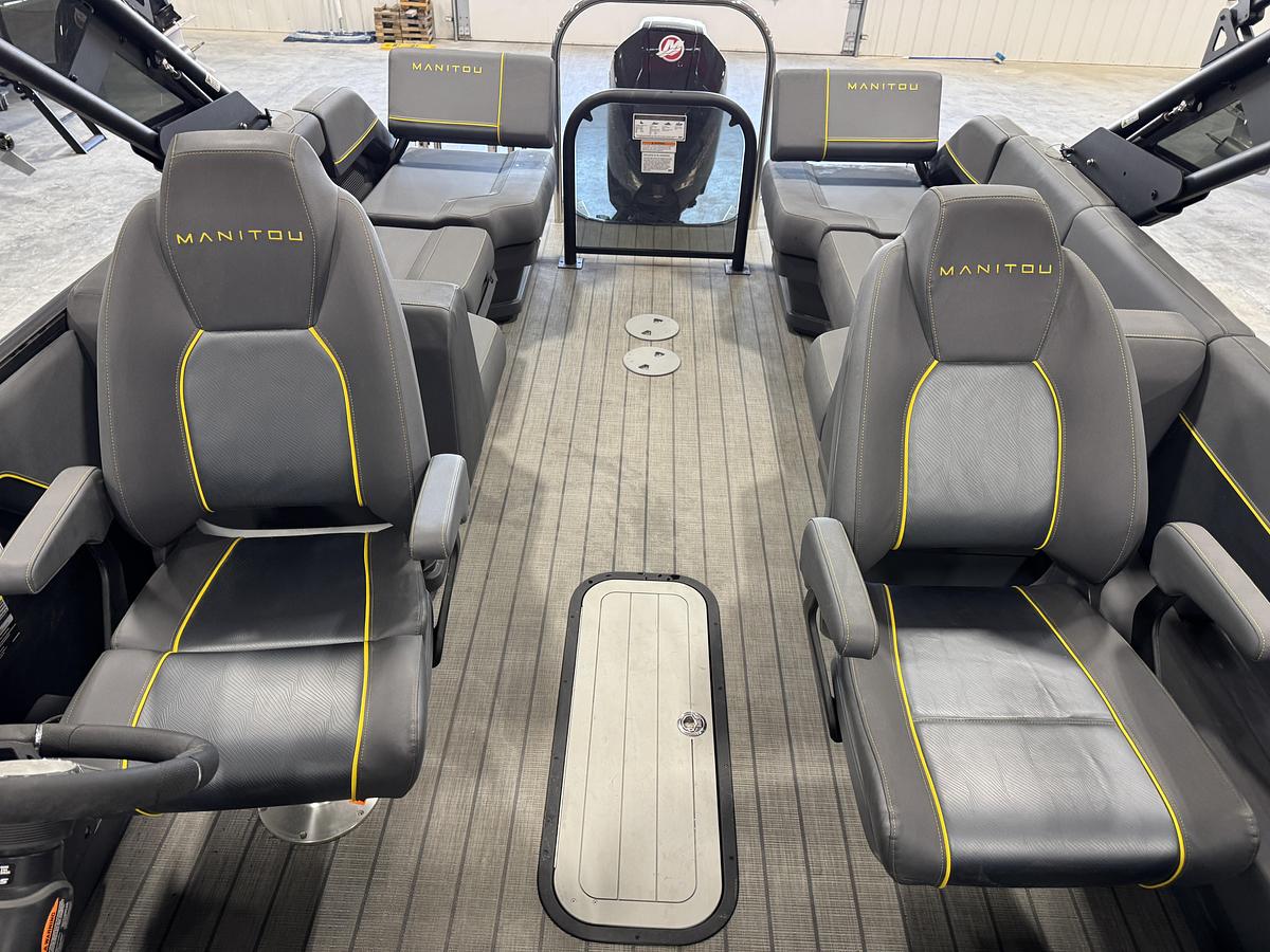 2025 Manitou 24 Explore