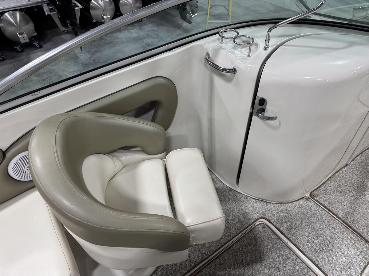 Used 2005 Sea Ray 240 Sundeck