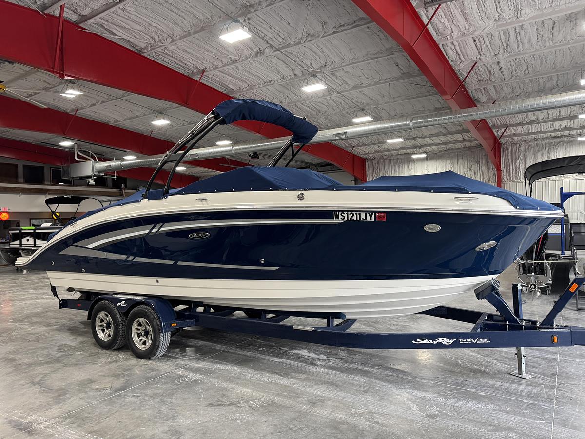 Used 2015 Sea Ray SDX 270