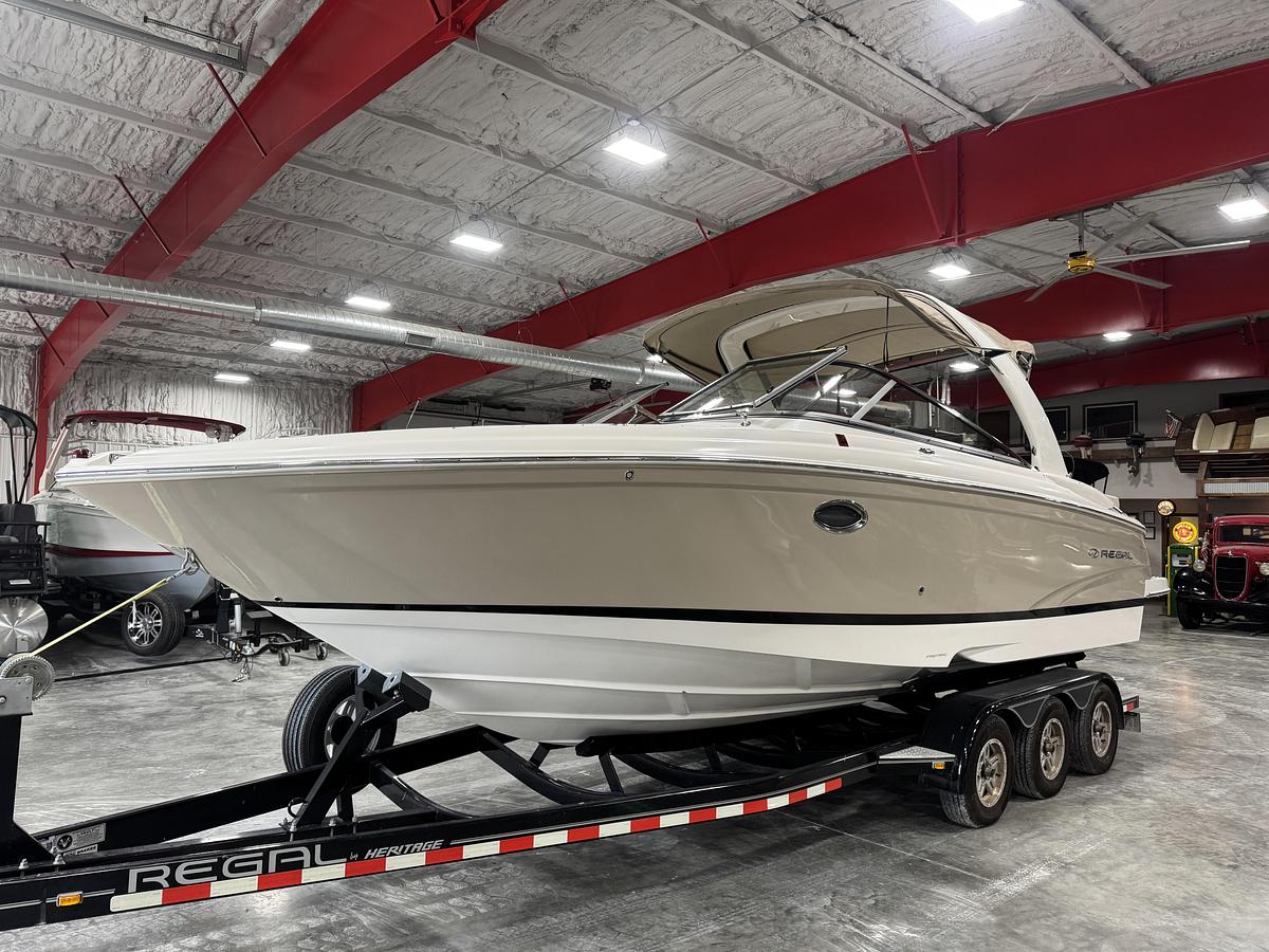 Used 2011 Regal 2700
