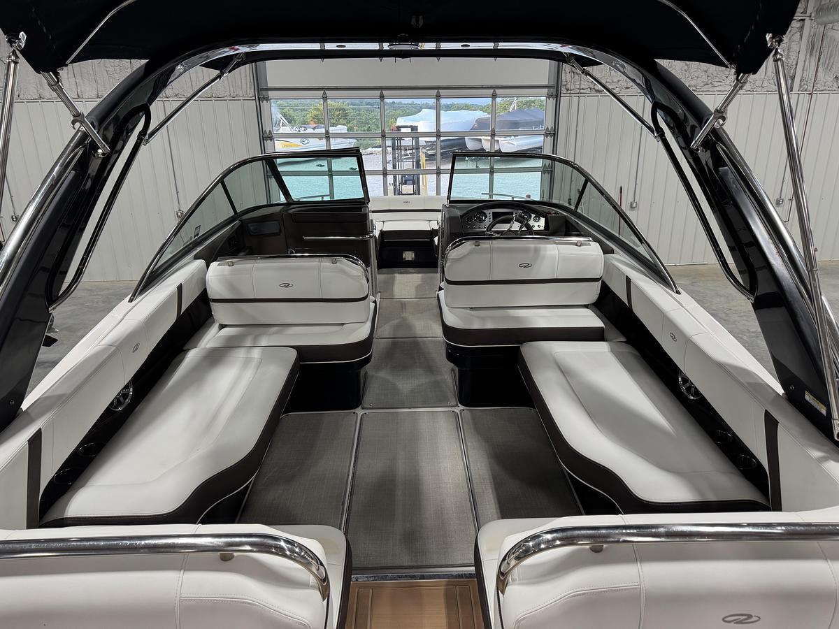 Used 2015 Regal 2800