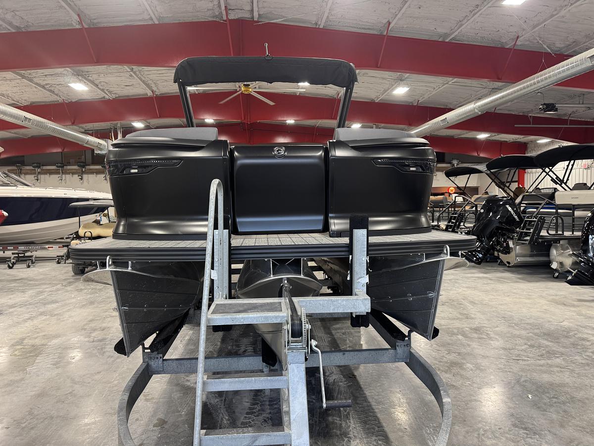 2025 Manitou 24 Explore