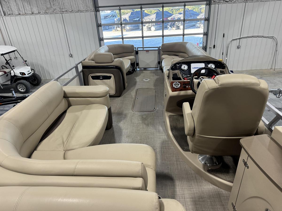 Used 2017 Suntracker 254 Regency