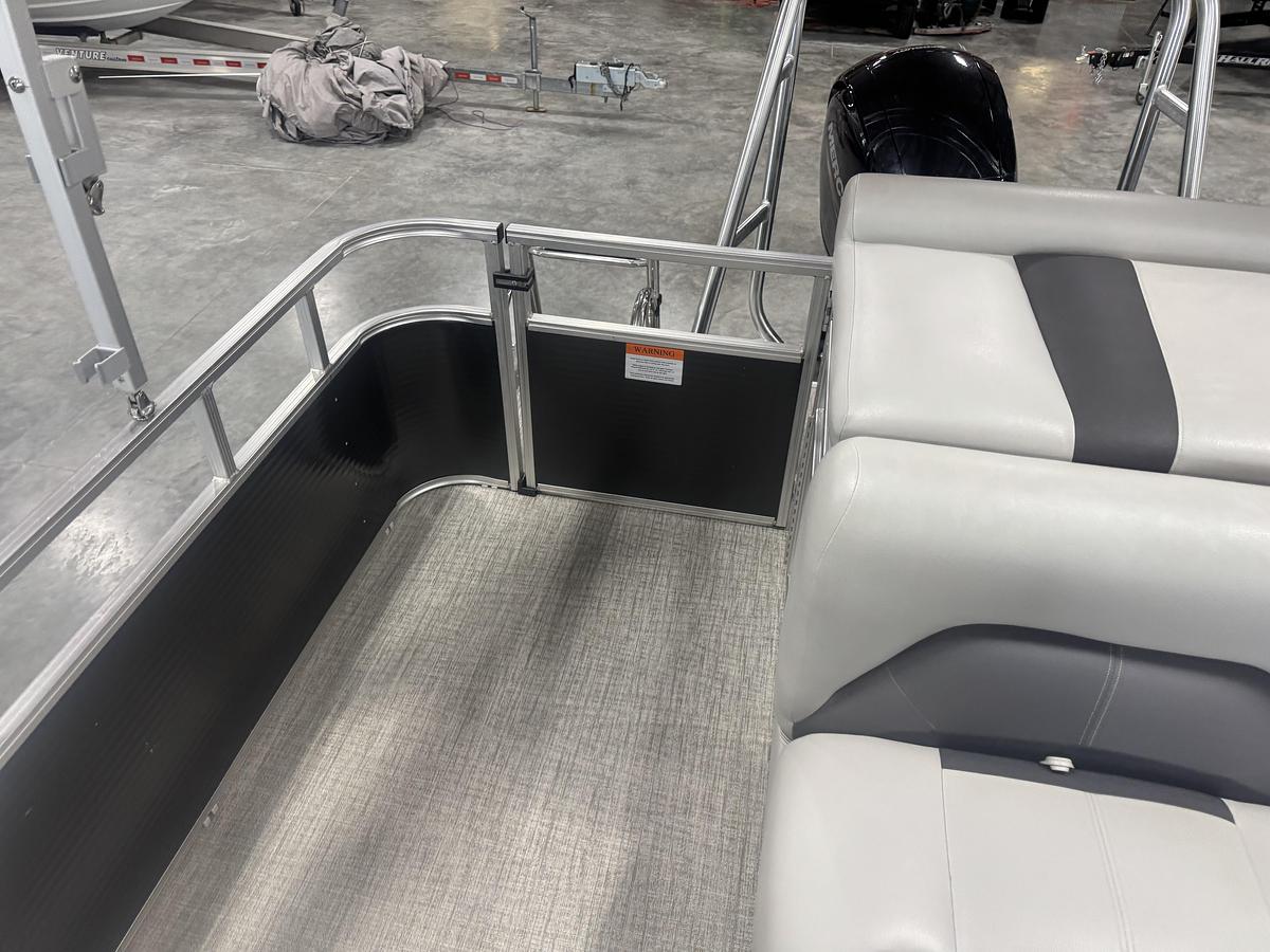 Used 2022 Landau 252 Island breeze