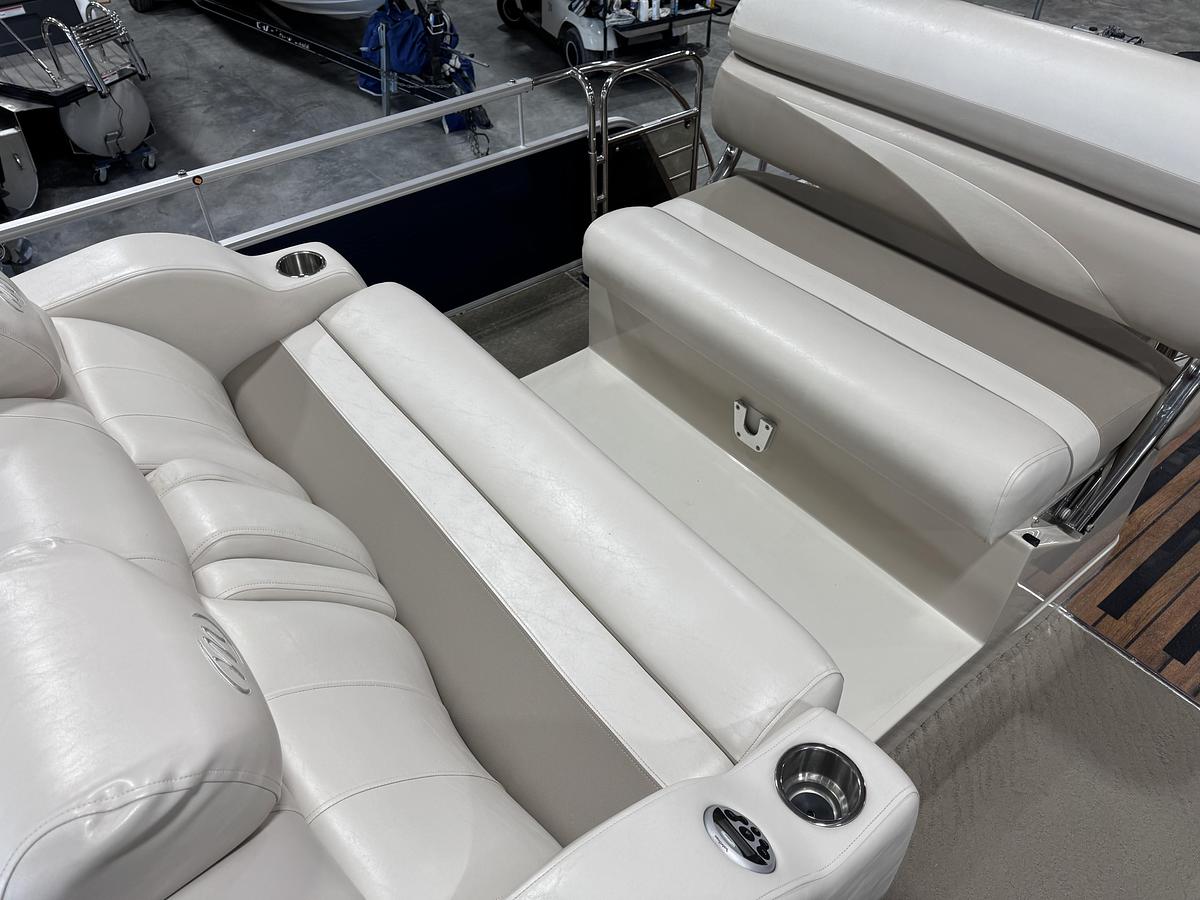 Used 2012 Manitou 27 SES