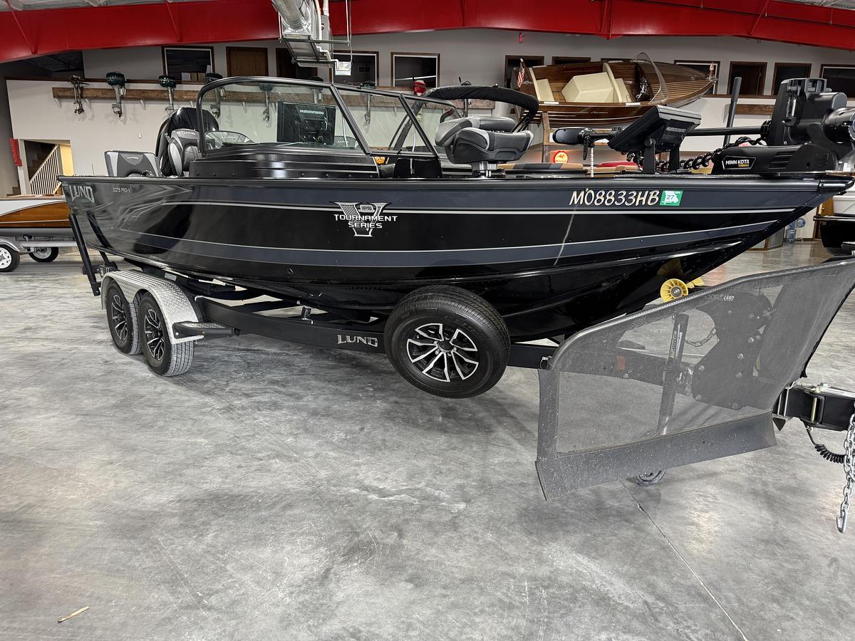 Used 2024 Lund 2075 Pro Vee