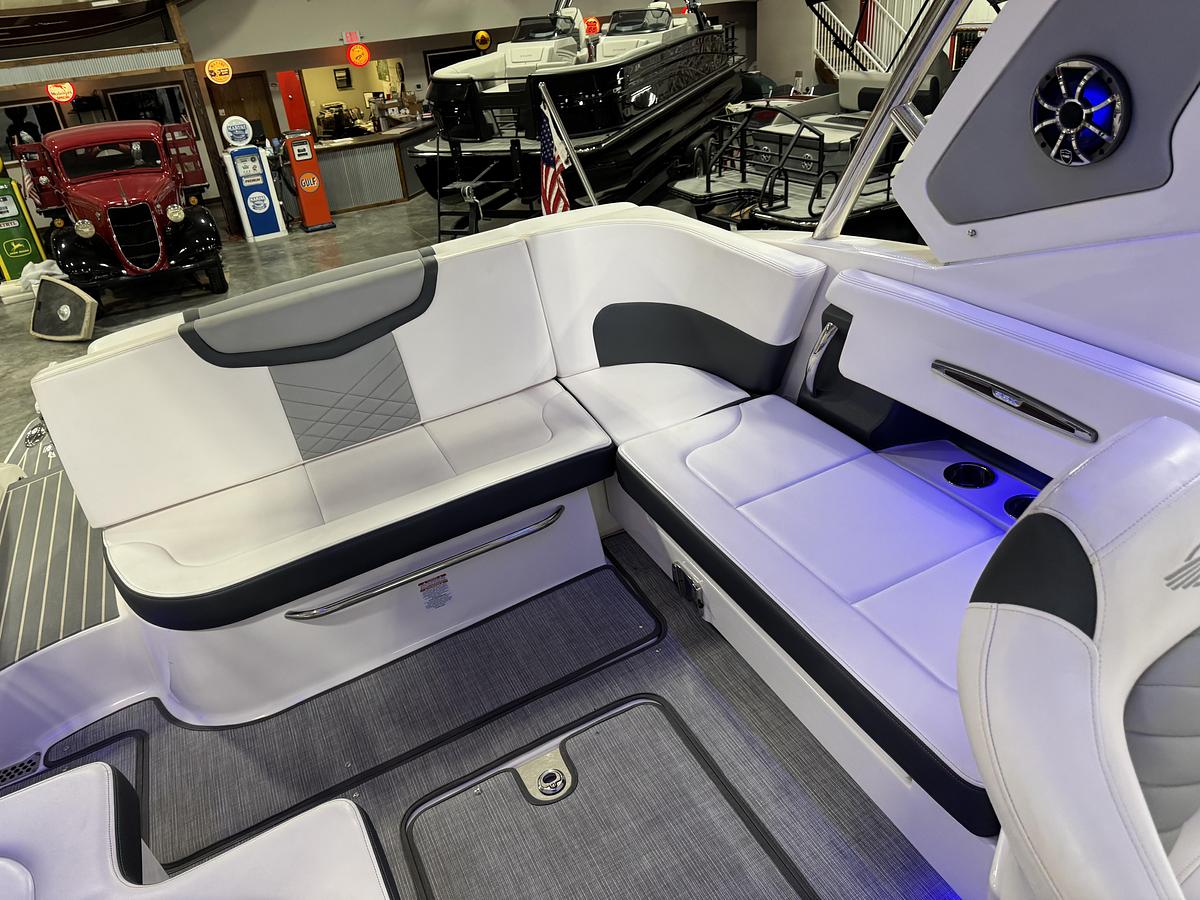 Used 2019 Chaparral 347 SSX