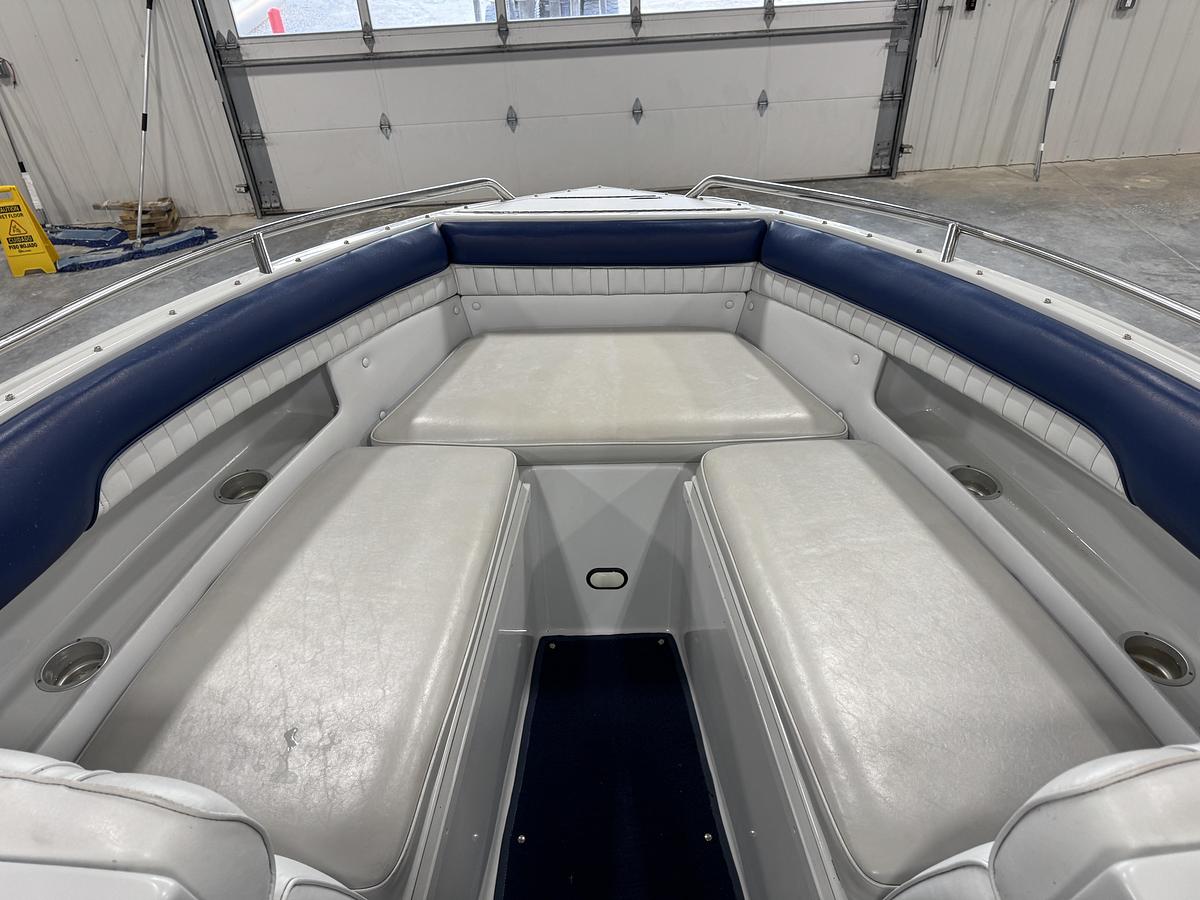 Used 1998 Mariah 272 BR