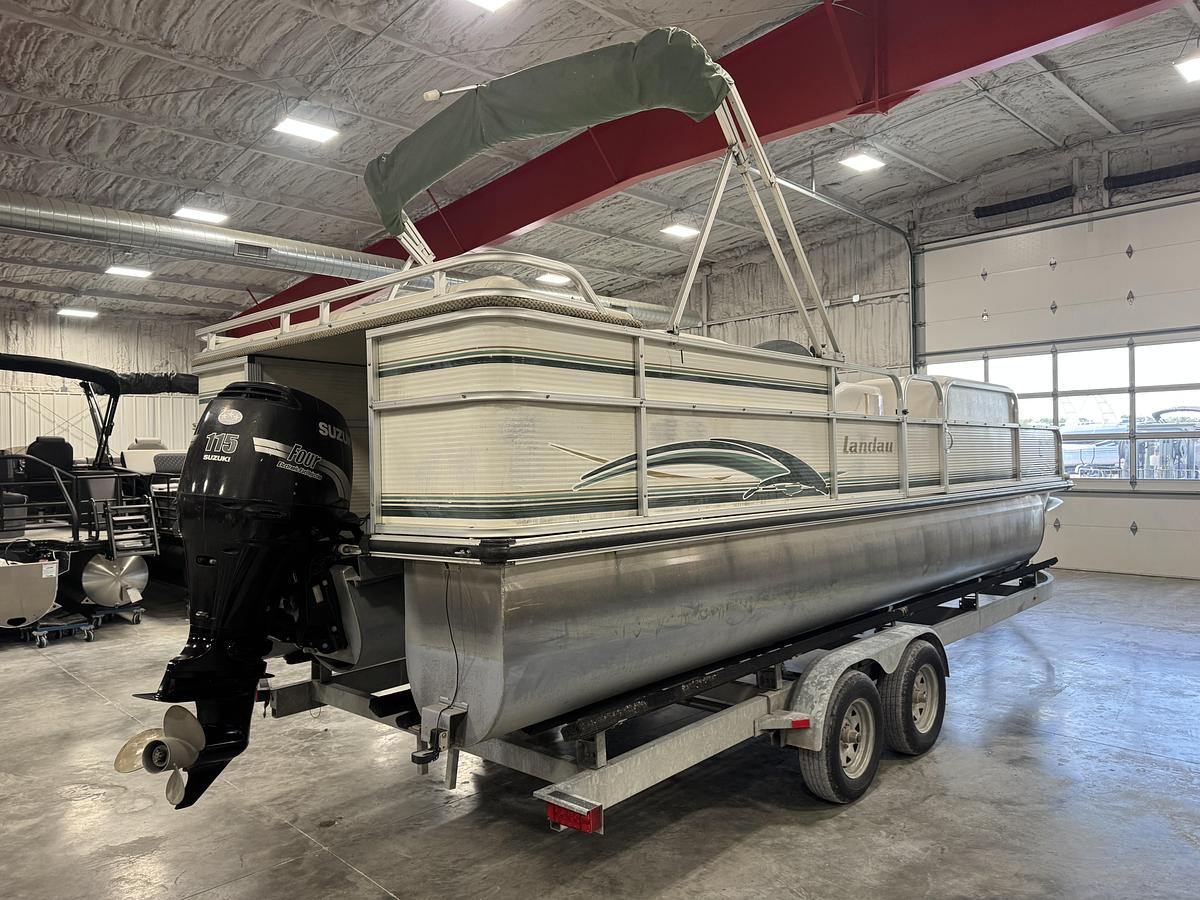 Used 2001 Landau DX 24