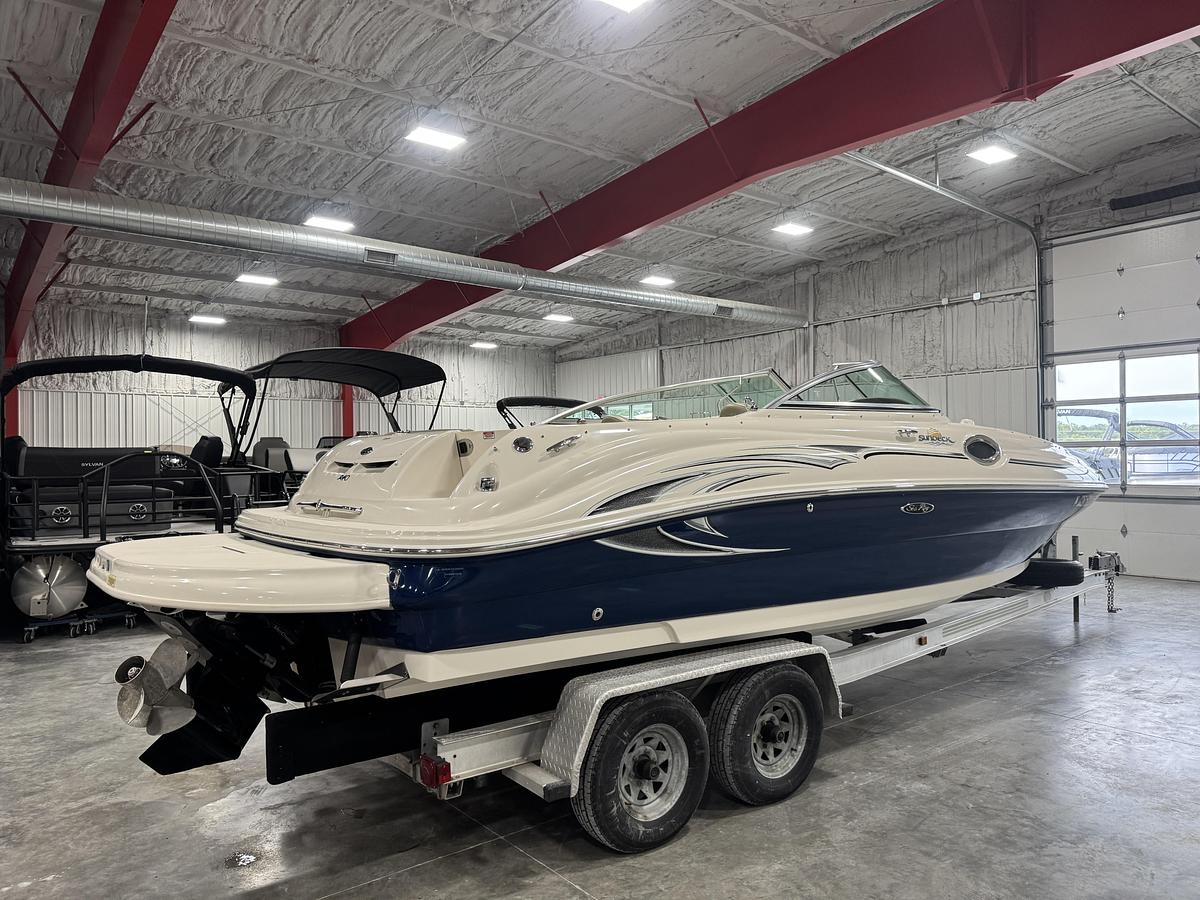 Used 2006 Sea Ray 240 Sundeck