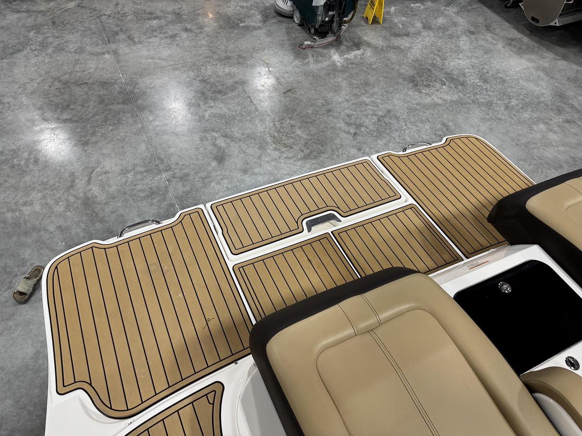 Used 2021 Sea Ray 290 SDX