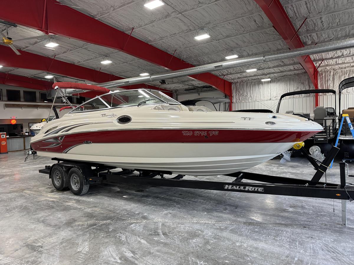 Used 2004 Sea Ray 270 Sun Deck