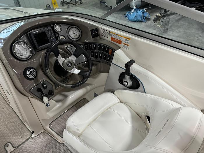 Used 2009 Rinker 276 Captiva Bowrider