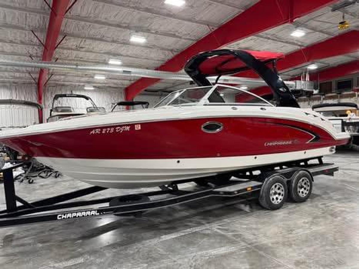 Used 2009 Chaparral 264 Sunesta