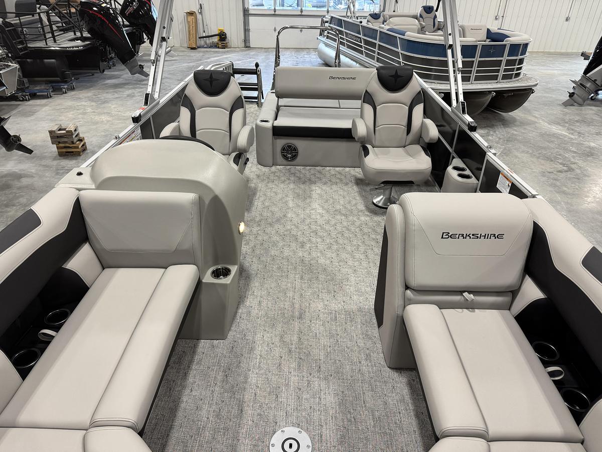 2026 Berkshire 24 UL LE