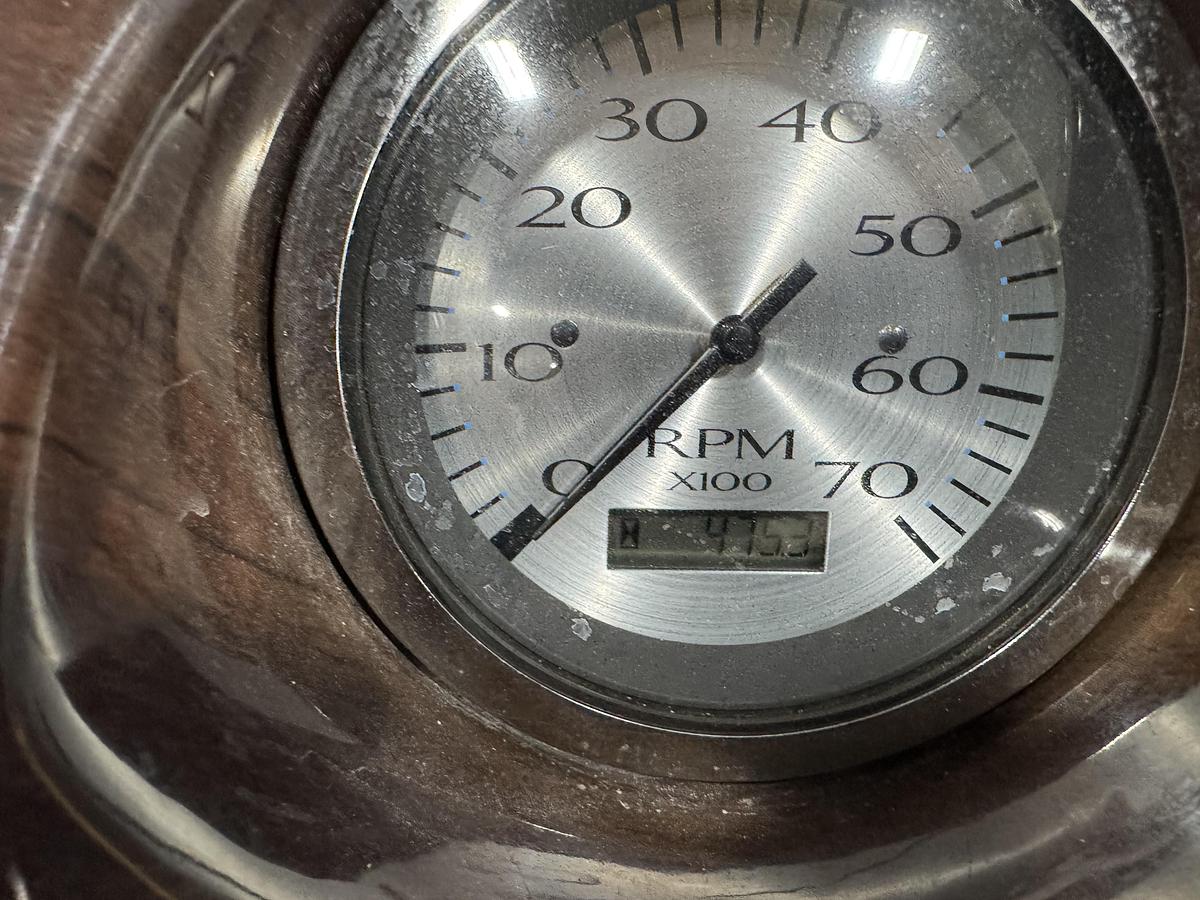 Used 2014 Bennington S 24