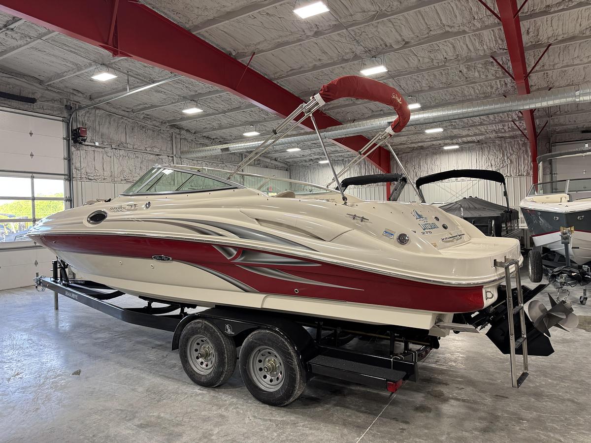 Used 2004 Sea Ray 270 Sun Deck