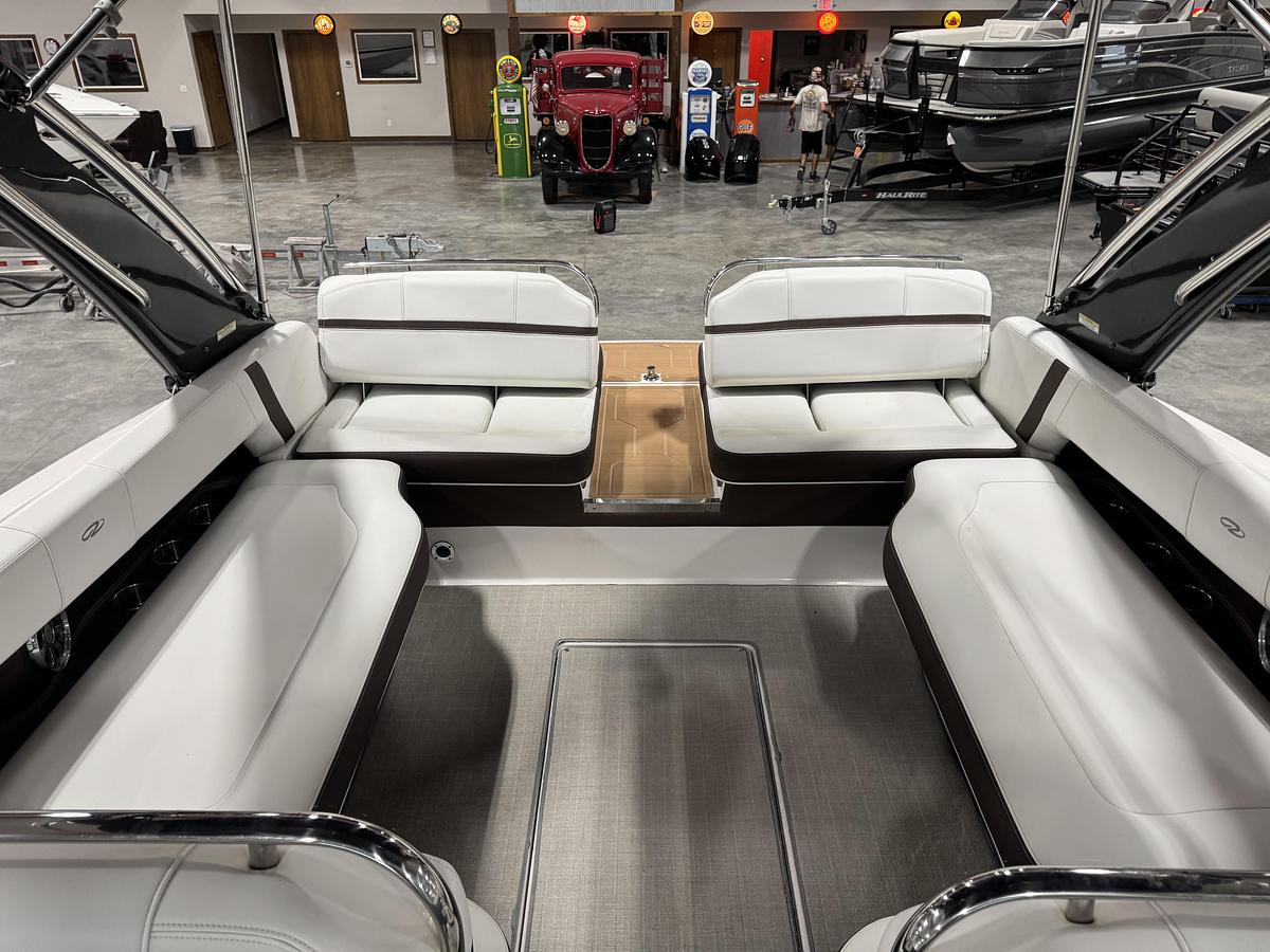 Used 2015 Regal 2800