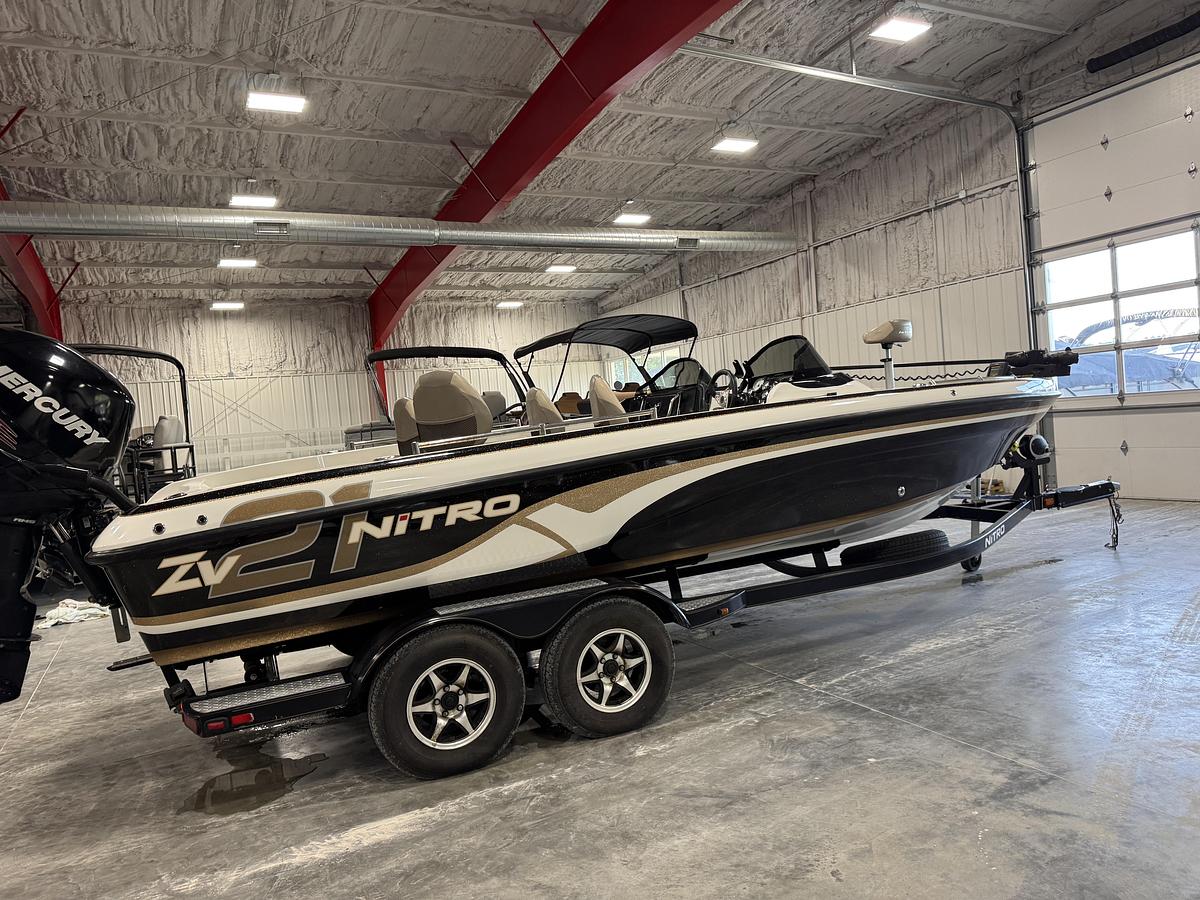 Used 2014 Nitro 21 ZV