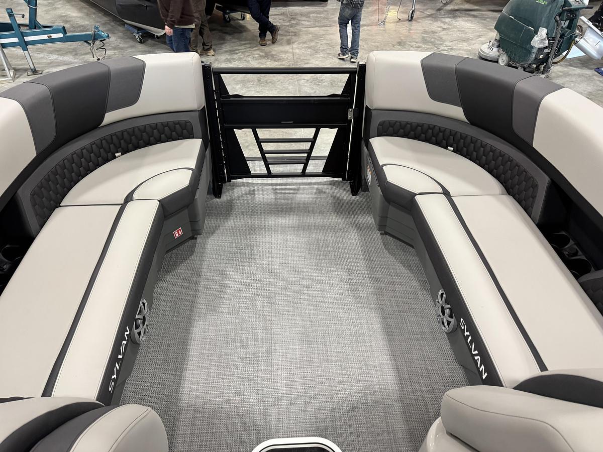 2026 Sylvan L-5 Platinum