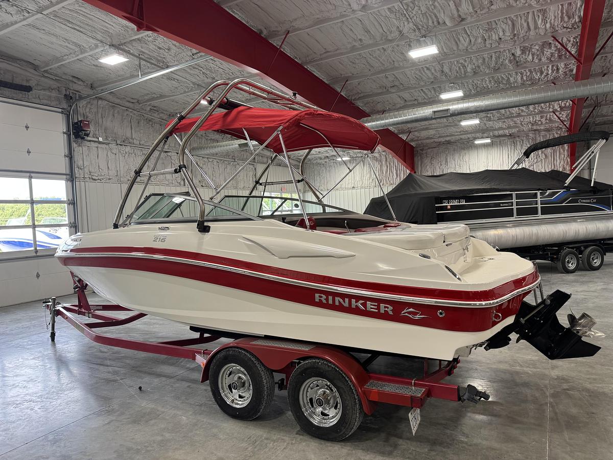 Used 2011 Rinker 216 BR