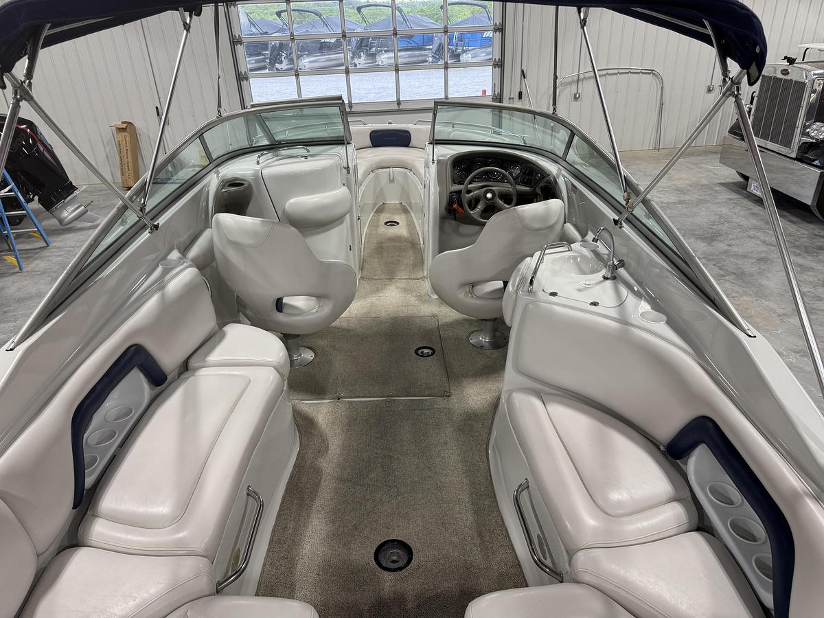 Used 2003 Crownline 270 BR