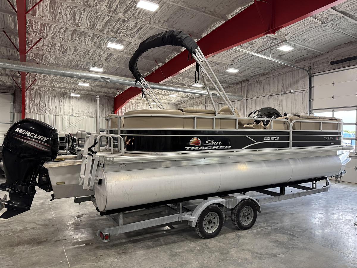 Used 2018 Sun-Tracker 24 Party-Barge DLX XP-3