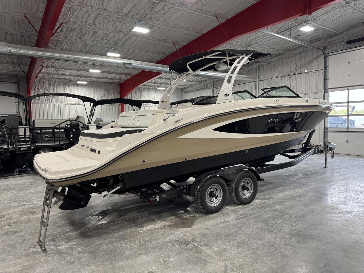 Used 2015 Sea Ray 270 SDX