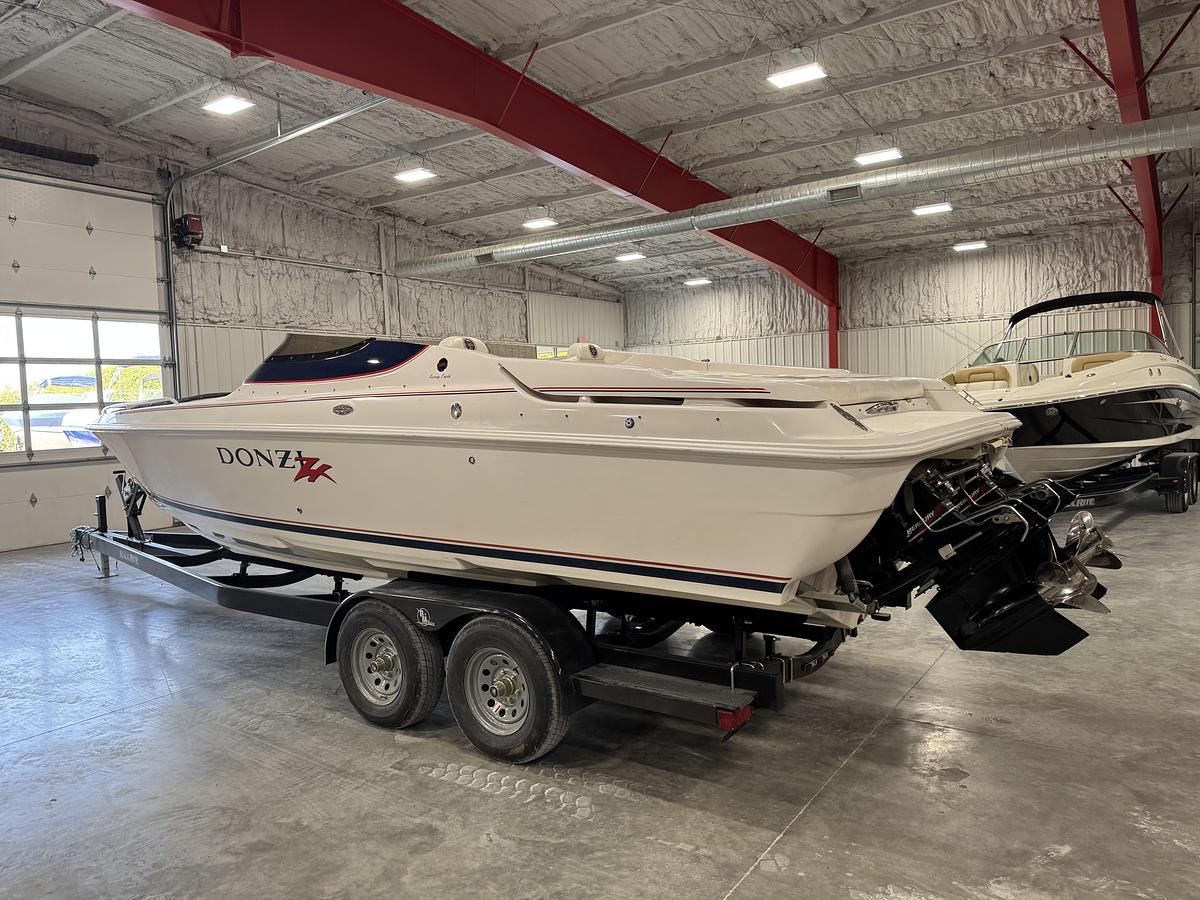 Used 2002 Donzi 28 ZXO