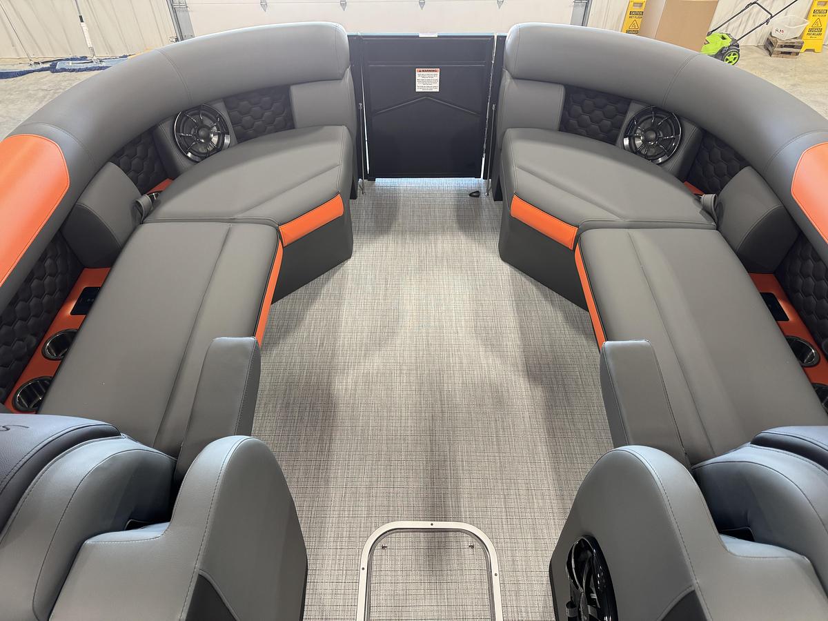 2027 SouthBay 525 RS