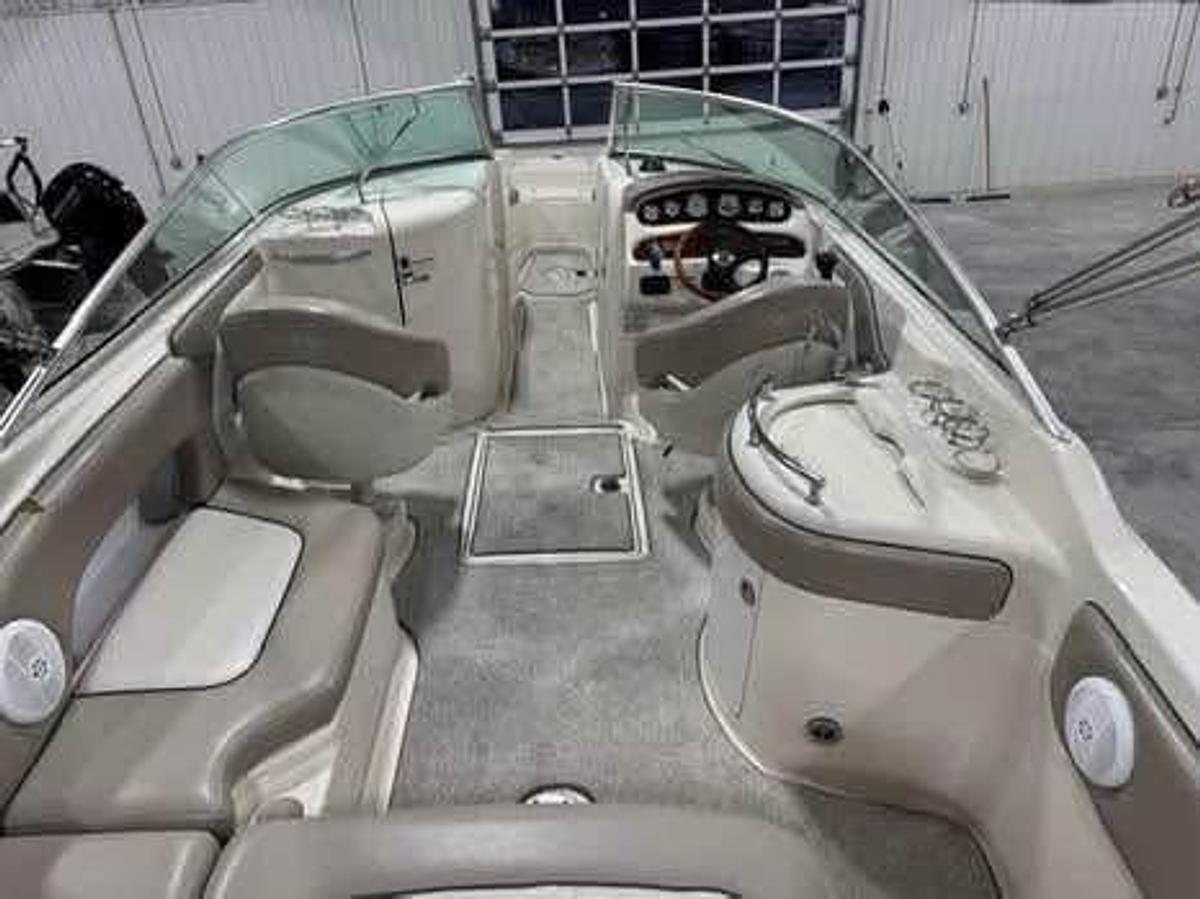 Used 2004 Sea Ray 270 Sundeck